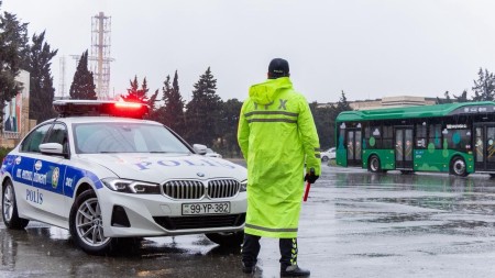 Yol polisindən yağıntılı hava şəraiti ilə əlaqədar ÇAĞIRIŞ 